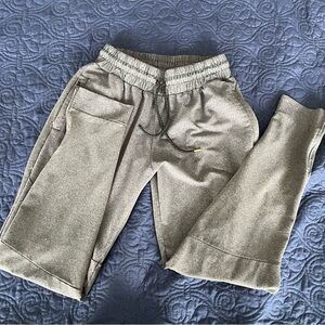 Alphalete Sweatpants Joggers Zipper Ankle Logo Pants Grey sz S